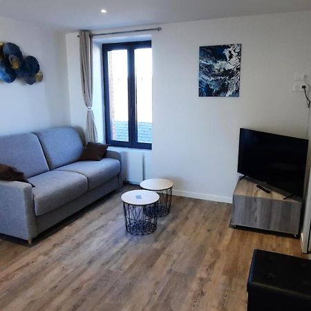 Les Appartements De La B Saint Benoit des Ondes Bagian luar foto
