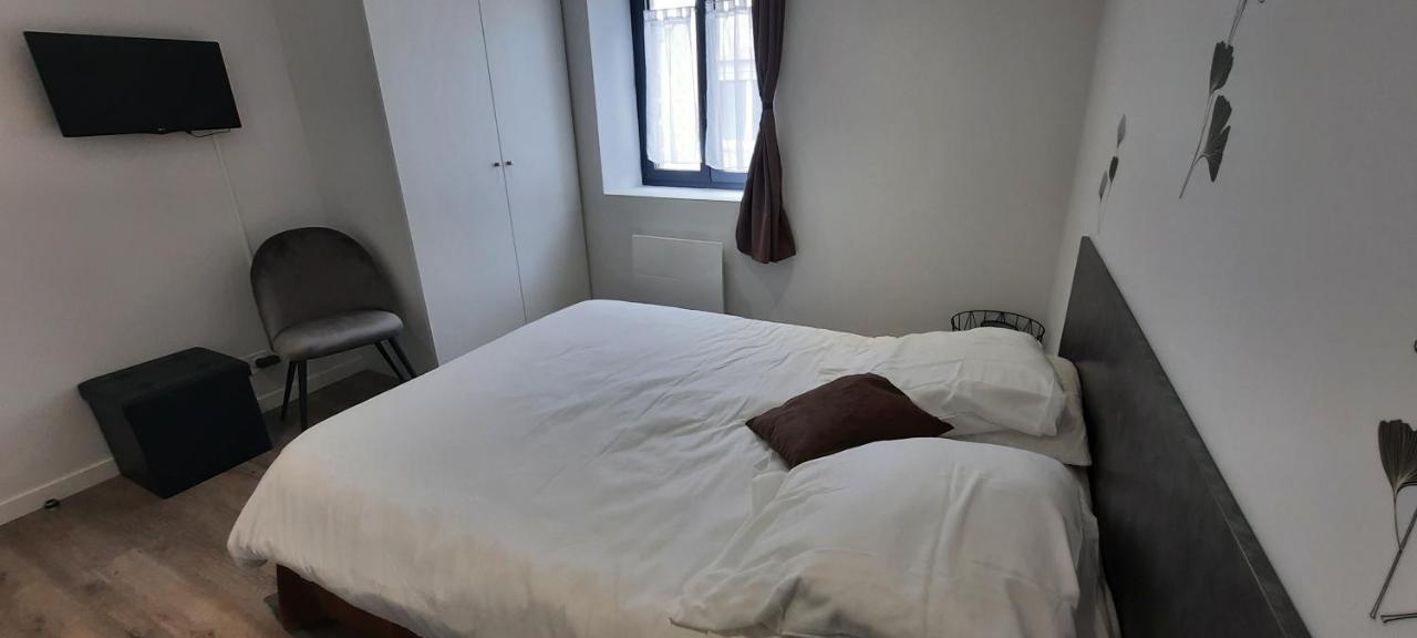 Les Appartements De La B Saint Benoit des Ondes Bagian luar foto