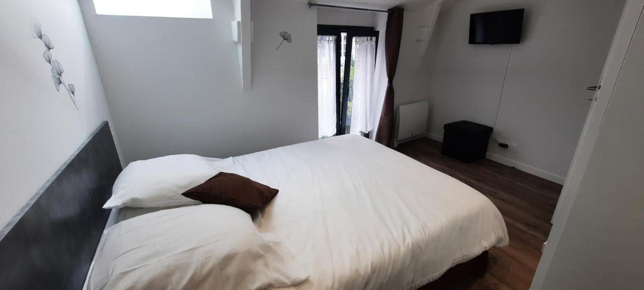 Les Appartements De La B Saint Benoit des Ondes Bagian luar foto