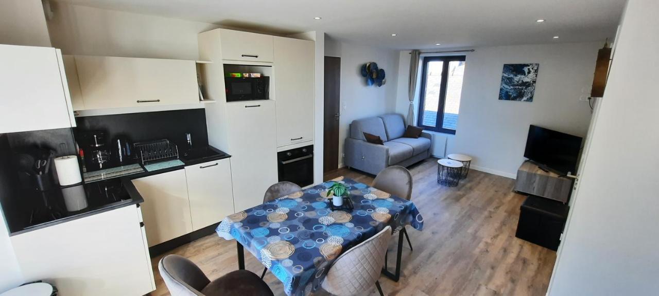 Les Appartements De La B Saint Benoit des Ondes Bagian luar foto