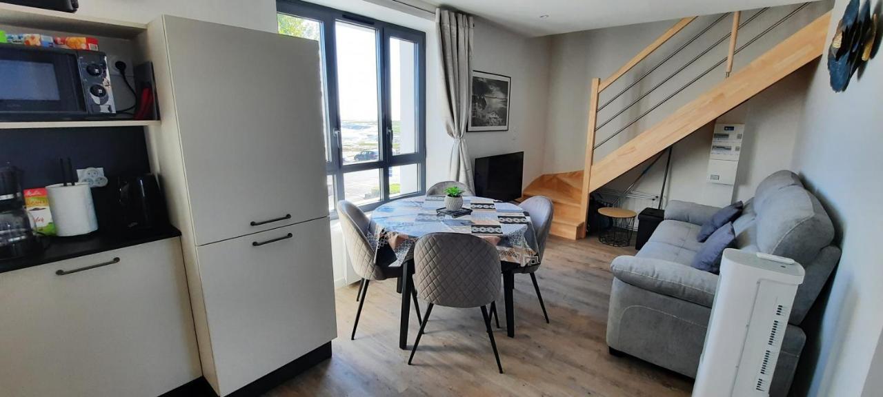 Les Appartements De La B Saint Benoit des Ondes Bagian luar foto