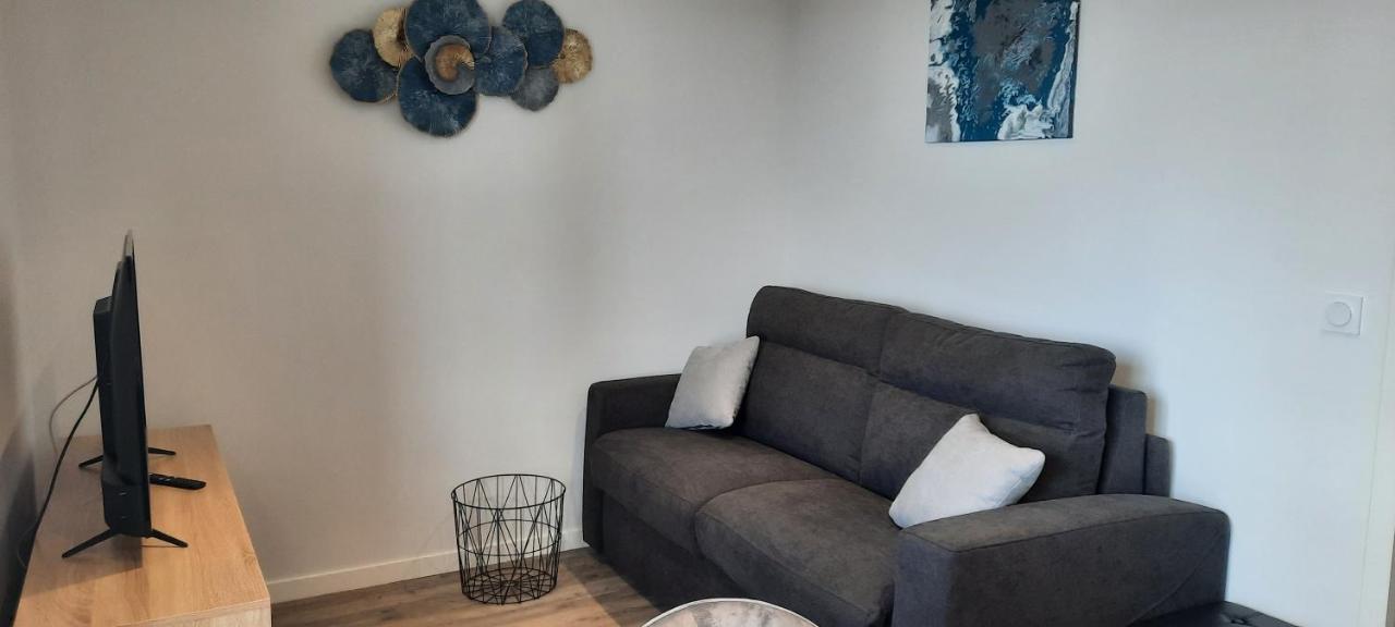 Les Appartements De La B Saint Benoit des Ondes Bagian luar foto