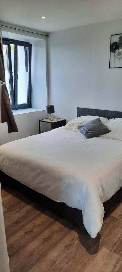 Les Appartements De La B Saint Benoit des Ondes Bagian luar foto
