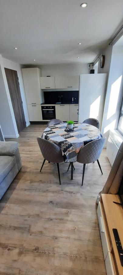 Les Appartements De La B Saint Benoit des Ondes Bagian luar foto