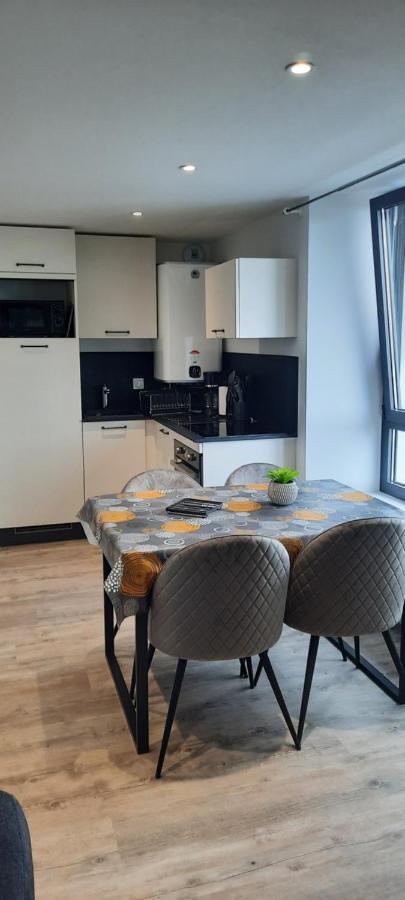 Les Appartements De La B Saint Benoit des Ondes Bagian luar foto