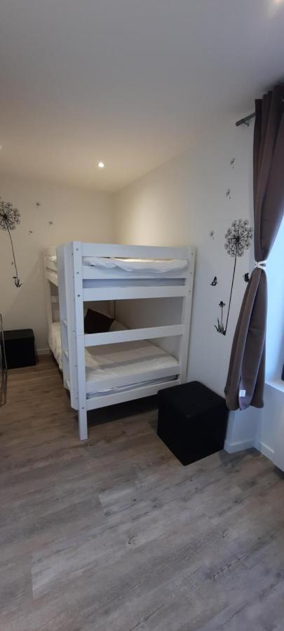 Les Appartements De La B Saint Benoit des Ondes Bagian luar foto